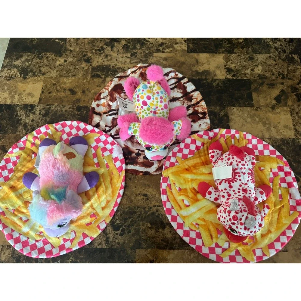 Lot‎ Of 3 Stuffed Animal Cutetitos Carnivalitos & Blankets EXCELLENT